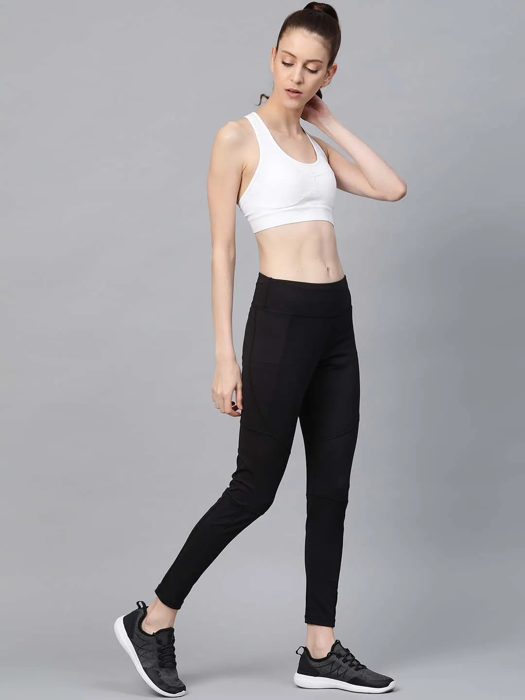 Alcis Women Black Secure Fit Solid Cropped Training Tights