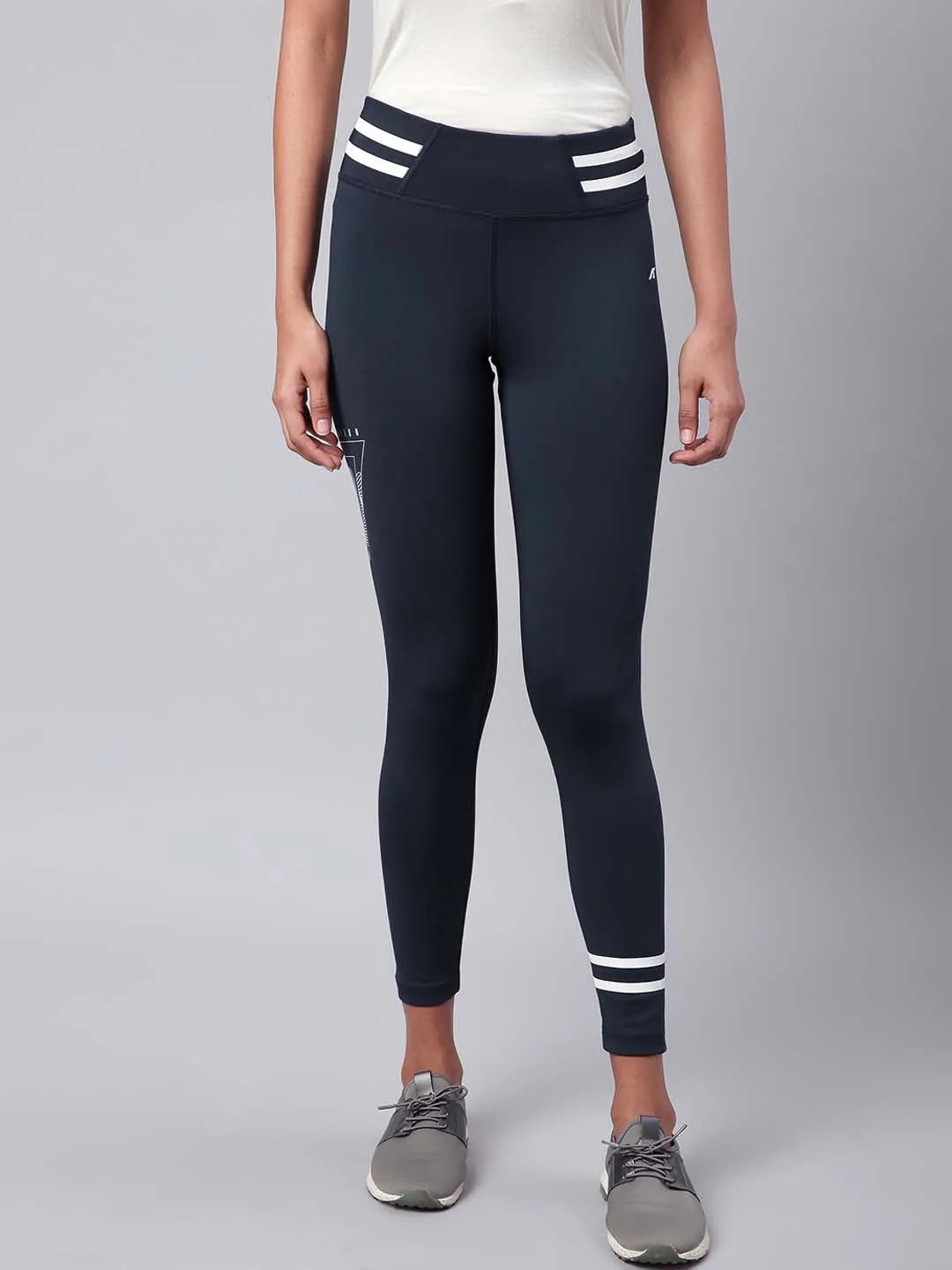 Alcis Women Navy Blue White Drytech  Solid Cropped Training Tights