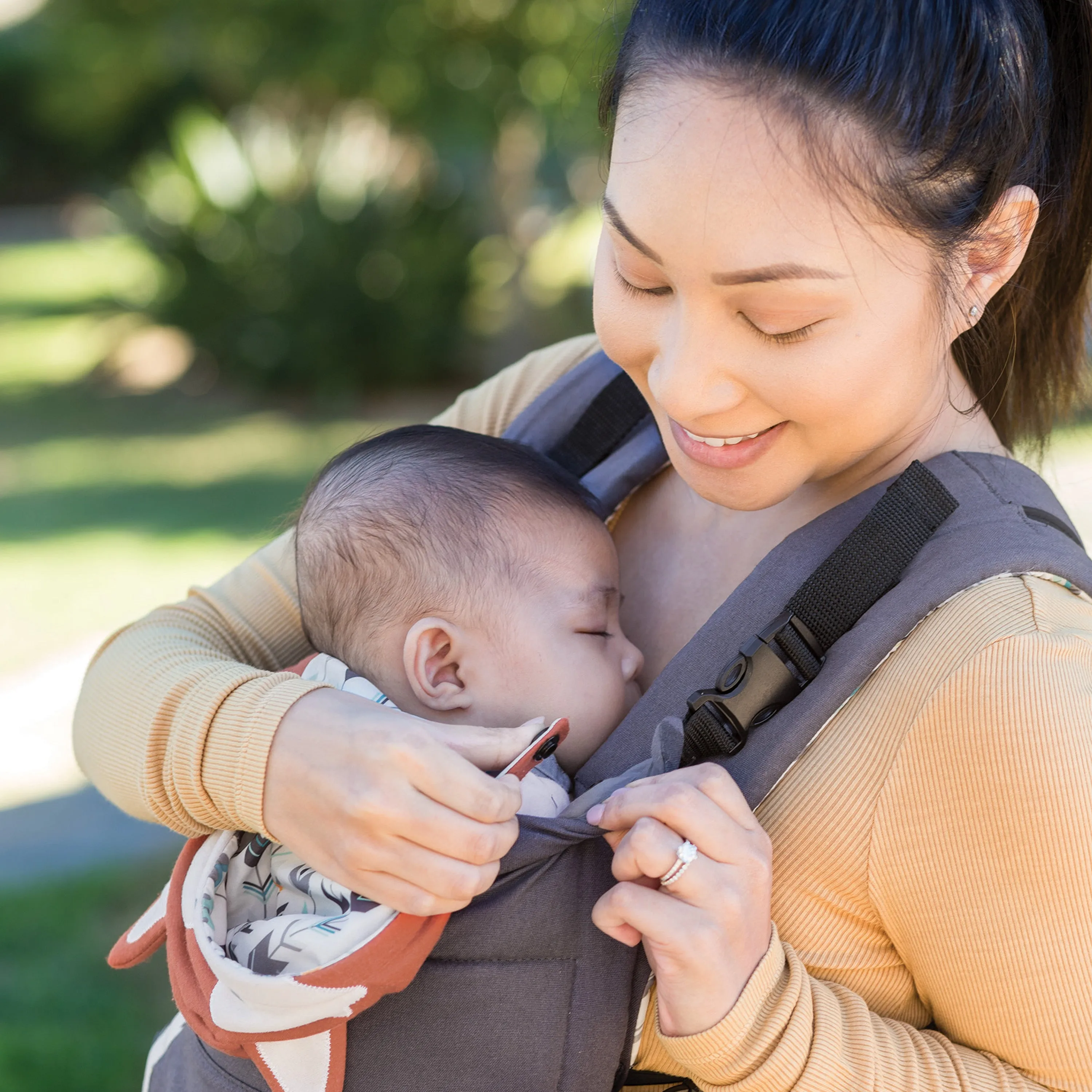 CUDDLE UP™ FOX Ergonomic Hoodie Carrier